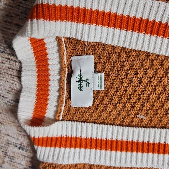 Aerie Women's Oversized Varsity Cardigan NWOT - Picture 9 of 10